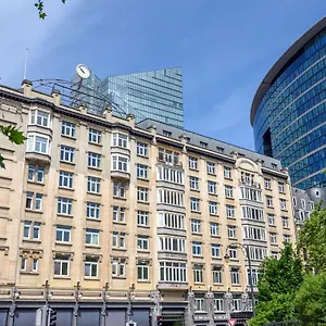 Otel Doubletree By Hilton Brussels, Brüksel